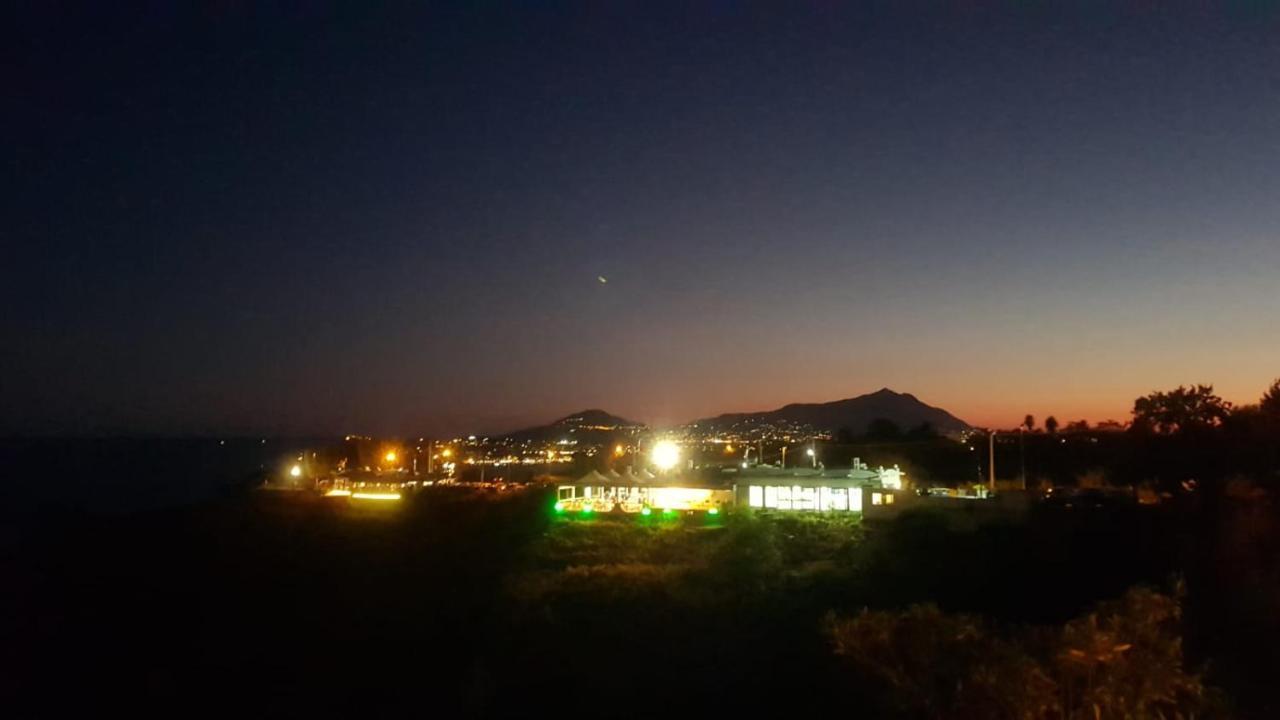 La Casa Sul Lago Bacoli Luaran gambar